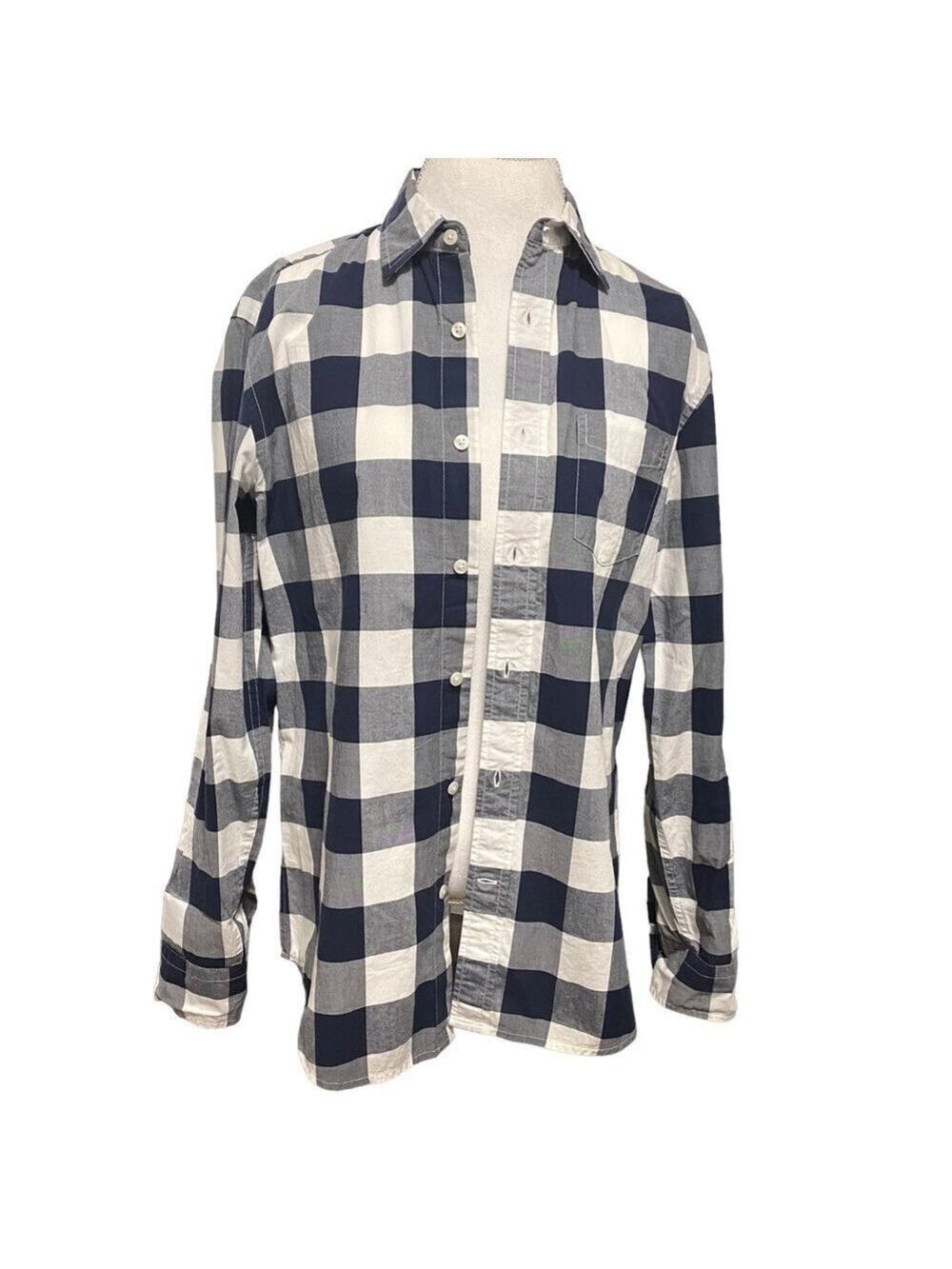 Gap classic fit 100% cotton long sleeve shirt